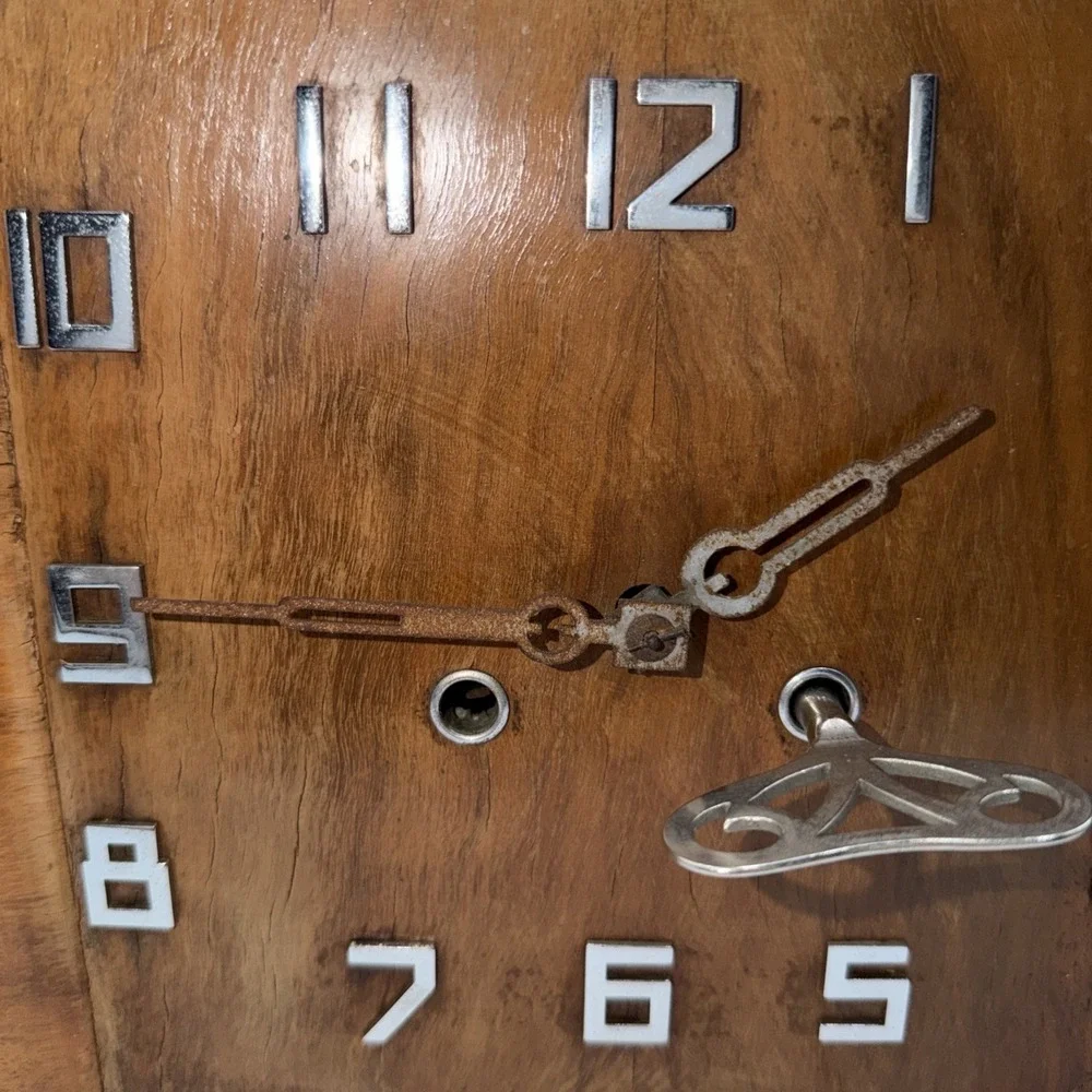 Antique Vintage Walnut Wood Art Deco Box Mantle Table Clock With Key Untested